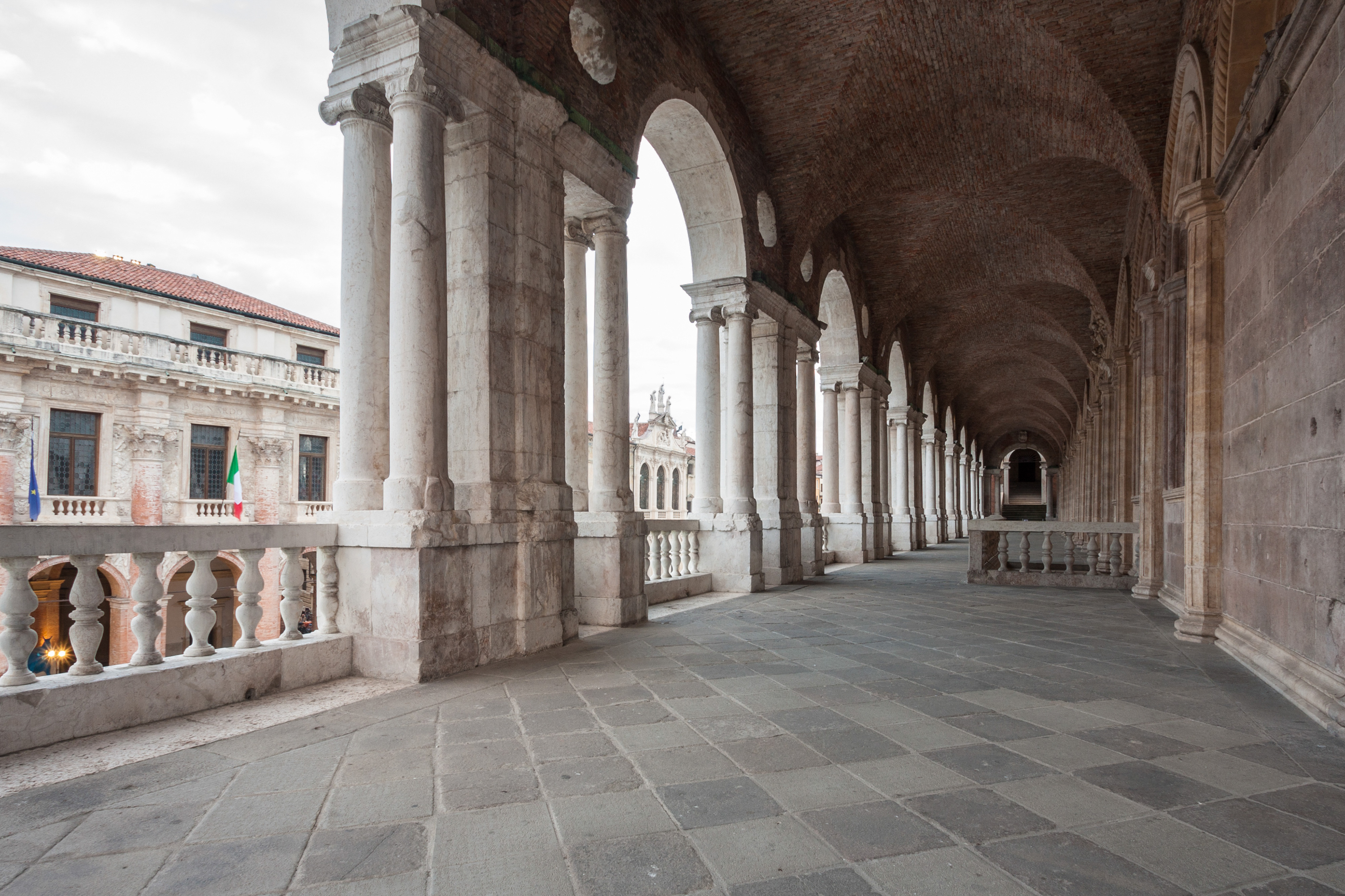 loggiato superiore della Basilica palladiana
